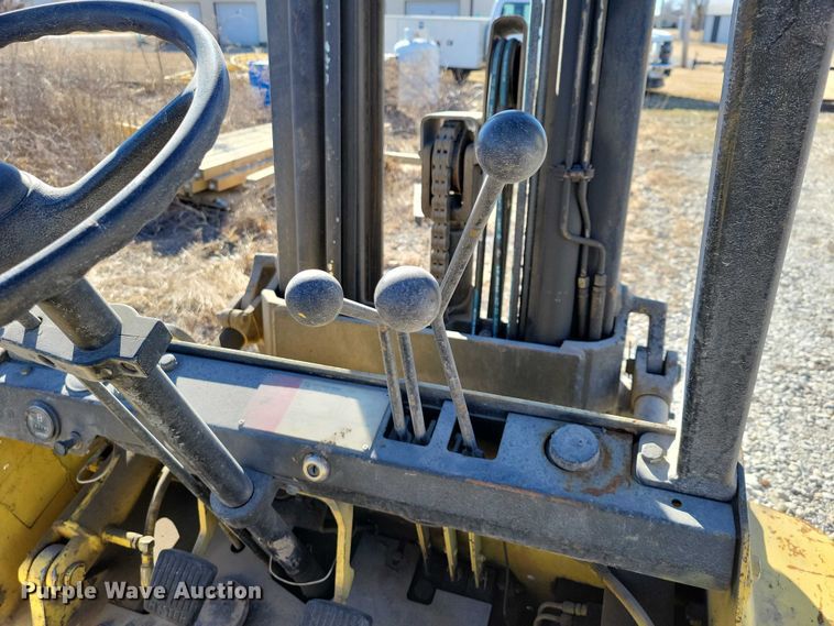 image for item EA2871 Hyster H50XL forklift