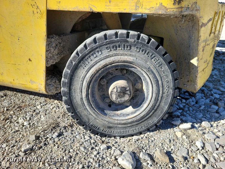 image for item EA2871 Hyster H50XL forklift