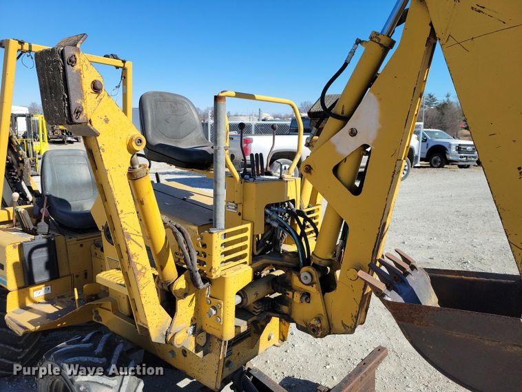 image for item EA2872 1997 Vermeer V-3550A trencher