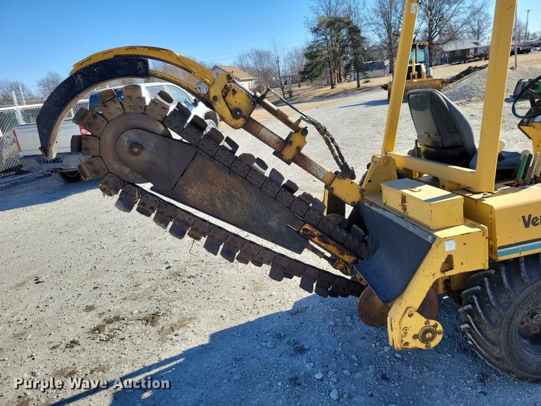 image for item EA2872 1997 Vermeer V-3550A trencher