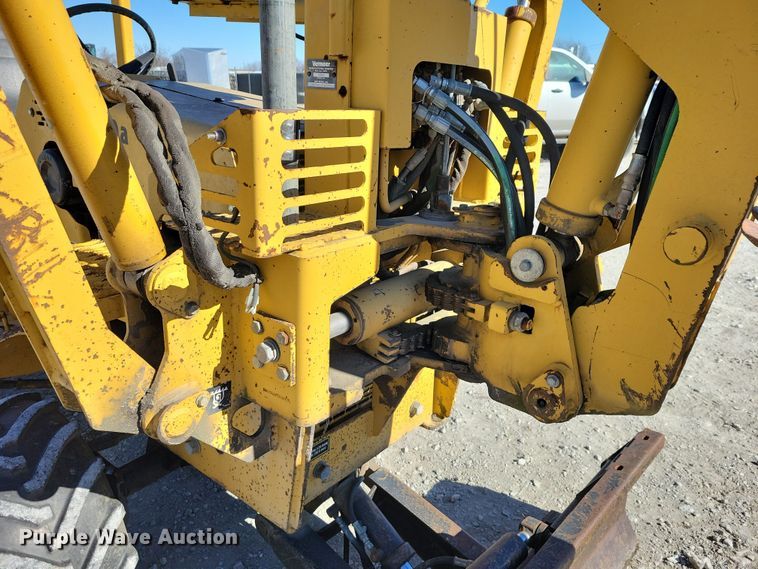 image for item EA2872 1997 Vermeer V-3550A trencher