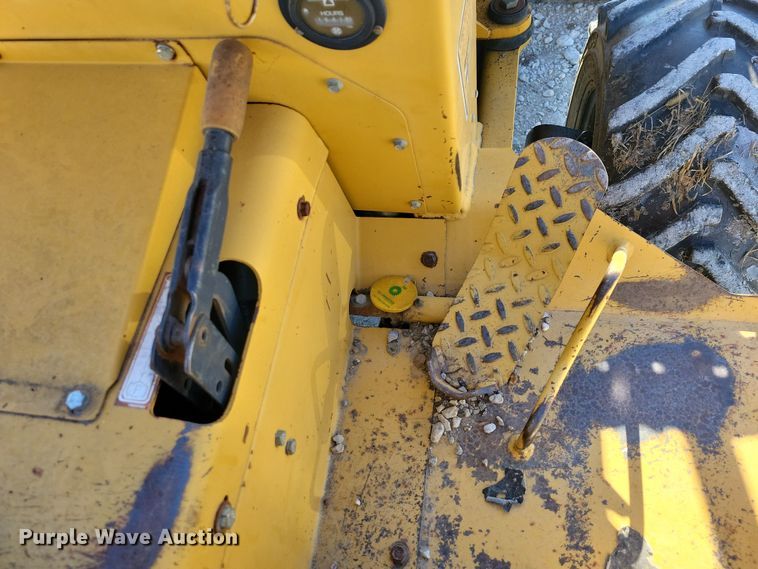 image for item EA2872 1997 Vermeer V-3550A trencher