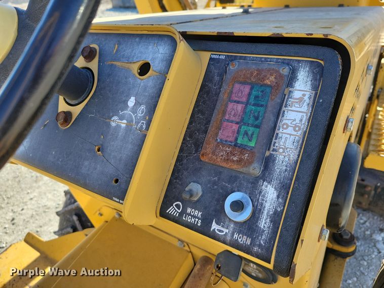 image for item EA2872 1997 Vermeer V-3550A trencher