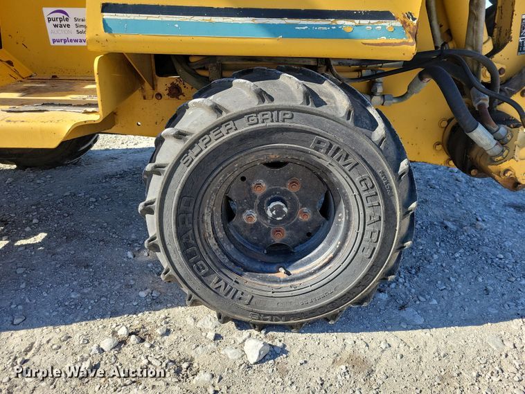 image for item EA2872 1997 Vermeer V-3550A trencher