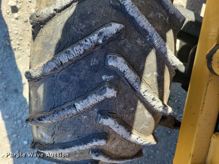 image for item EA2872 1997 Vermeer V-3550A trencher