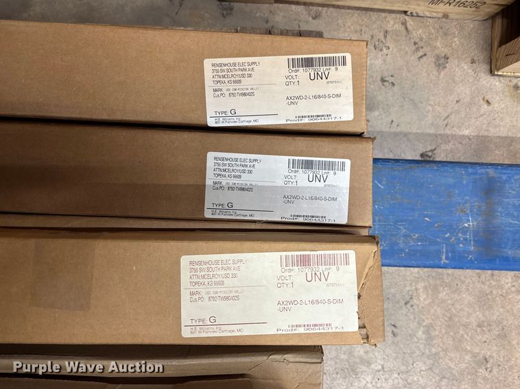 image for item EA4458 Light fixtures