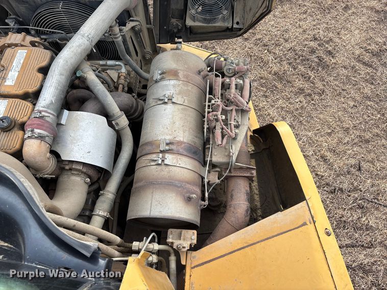 image for item EA4466 2012 Caterpillar 740B articulated haul truck