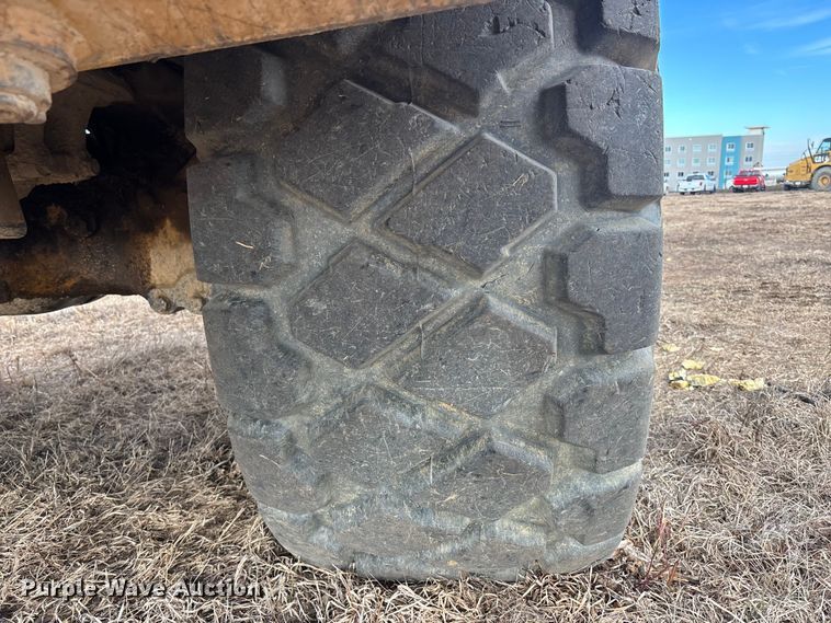 image for item EA4466 2012 Caterpillar 740B articulated haul truck