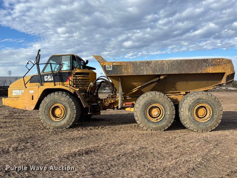 image for item EA4467 2011 Caterpillar 740A articulated haul truck