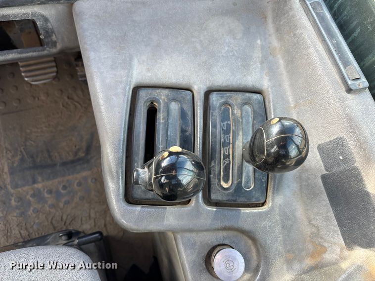 image for item EA4467 2011 Caterpillar 740A articulated haul truck