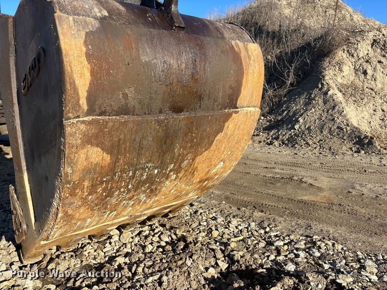 image for item EA4468 2007 Volvo EC360B LC excavator