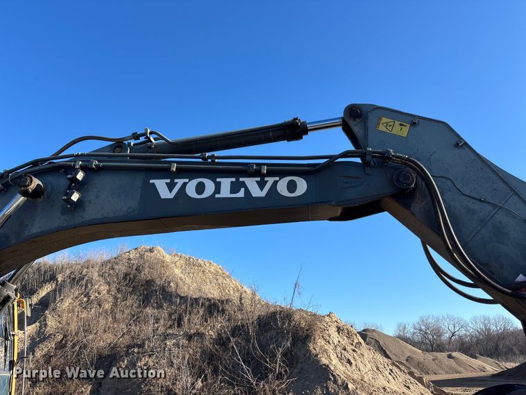 image for item EA4468 2007 Volvo EC360B LC excavator