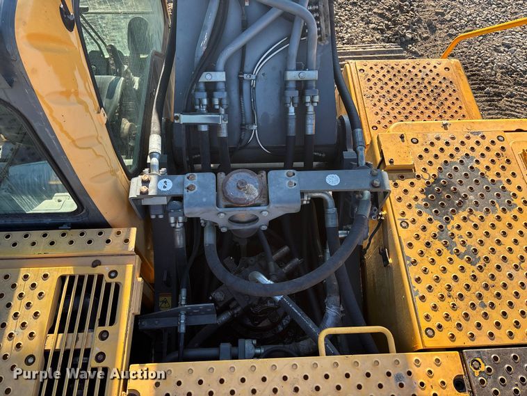 image for item EA4468 2007 Volvo EC360B LC excavator