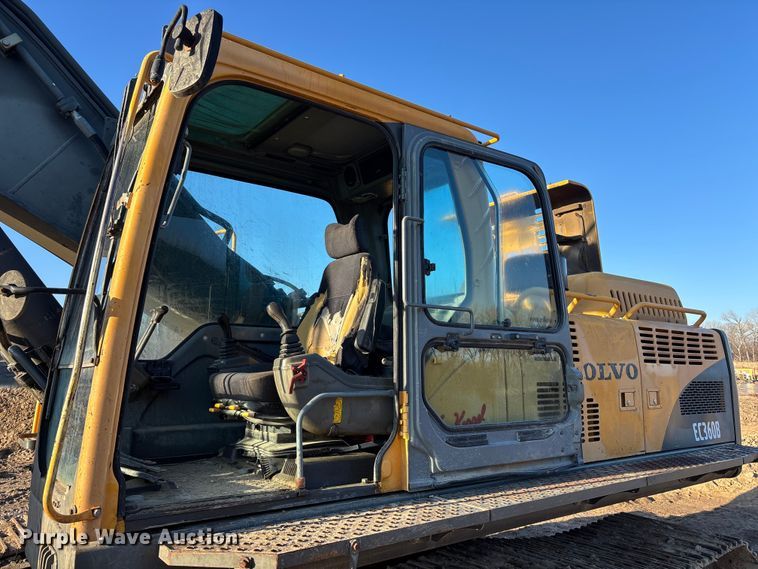 image for item EA4468 2007 Volvo EC360B LC excavator