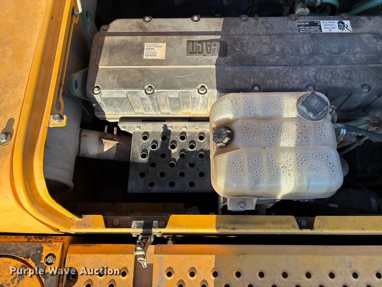 image for item EA4468 2007 Volvo EC360B LC excavator