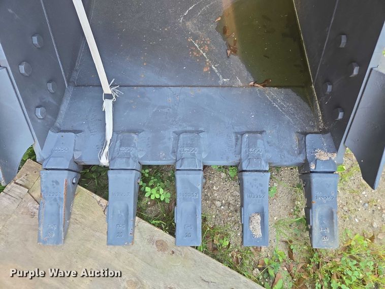 image for item EA5455 Smartcharm CAT320D excavator bucket