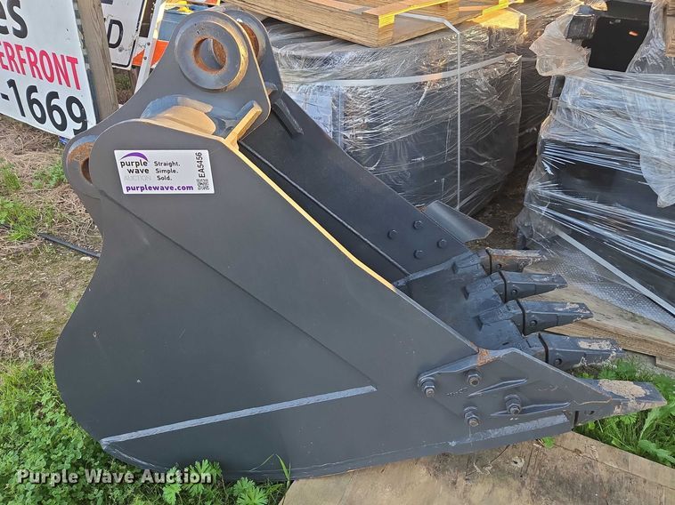 image for item EA5456 SmartCharm CAT320D excavator bucket