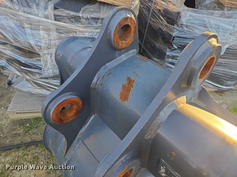 image for item EA5456 SmartCharm CAT320D excavator bucket