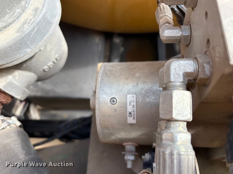 image for item EA7114 2015 Vermeer VX50-500 vacuum excavator