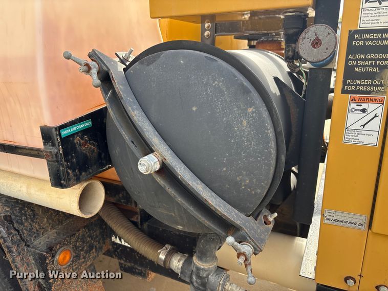 image for item EA7114 2015 Vermeer VX50-500 vacuum excavator