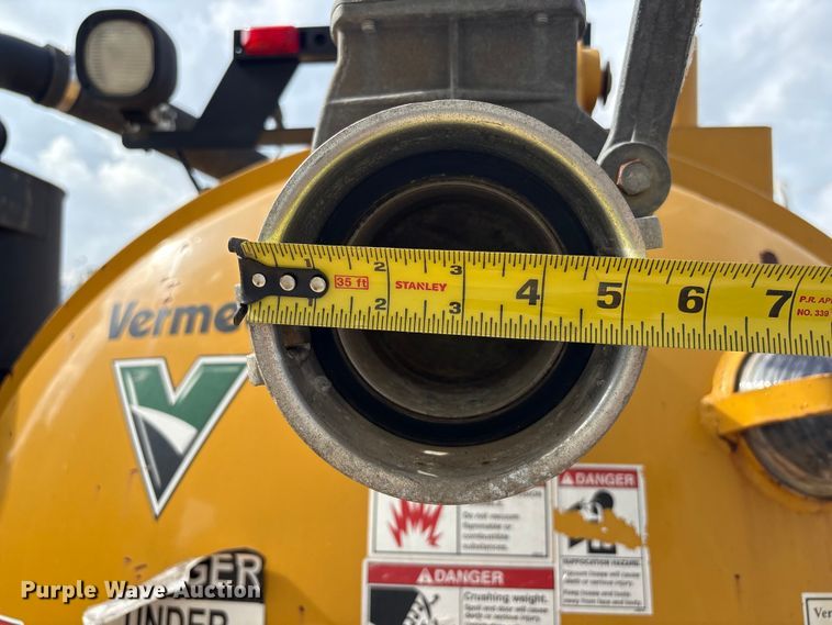 image for item EA7114 2015 Vermeer VX50-500 vacuum excavator