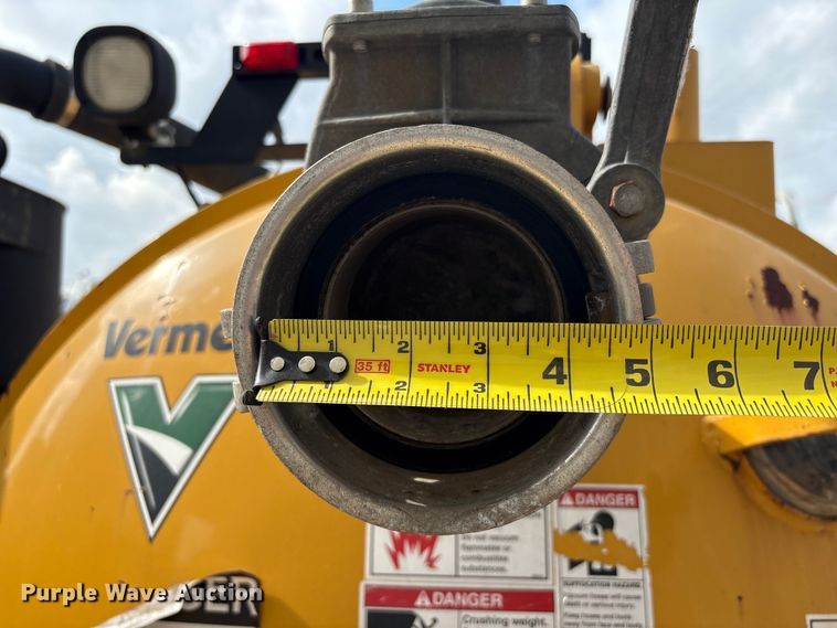 image for item EA7114 2015 Vermeer VX50-500 vacuum excavator