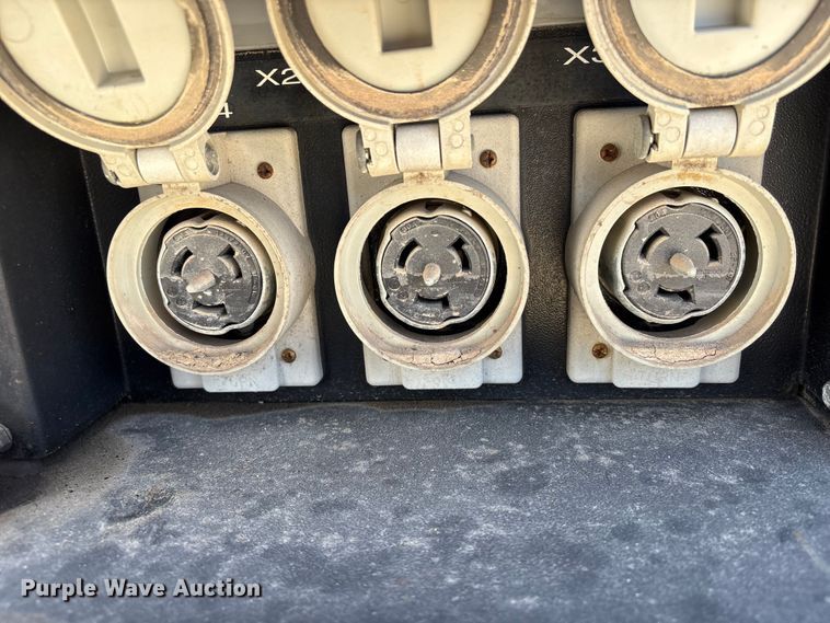 image for item EA7220 2011 Doosan G185 generator