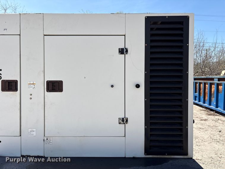 image for item EA7220 2011 Doosan G185 generator