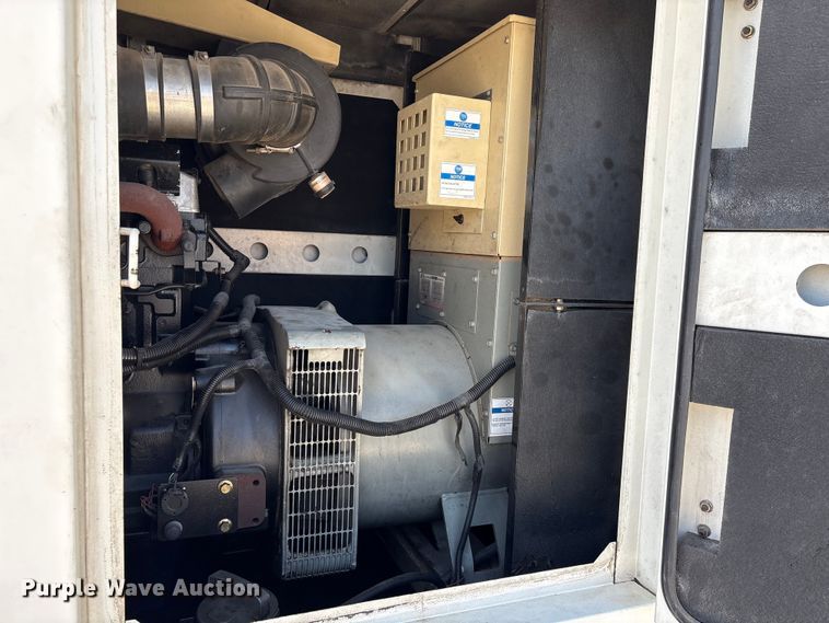 image for item EA7220 2011 Doosan G185 generator