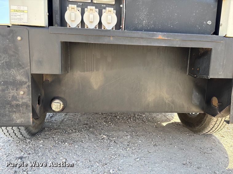 image for item EA7220 2011 Doosan G185 generator