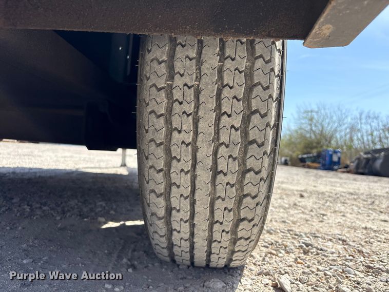 image for item EA7220 2011 Doosan G185 generator