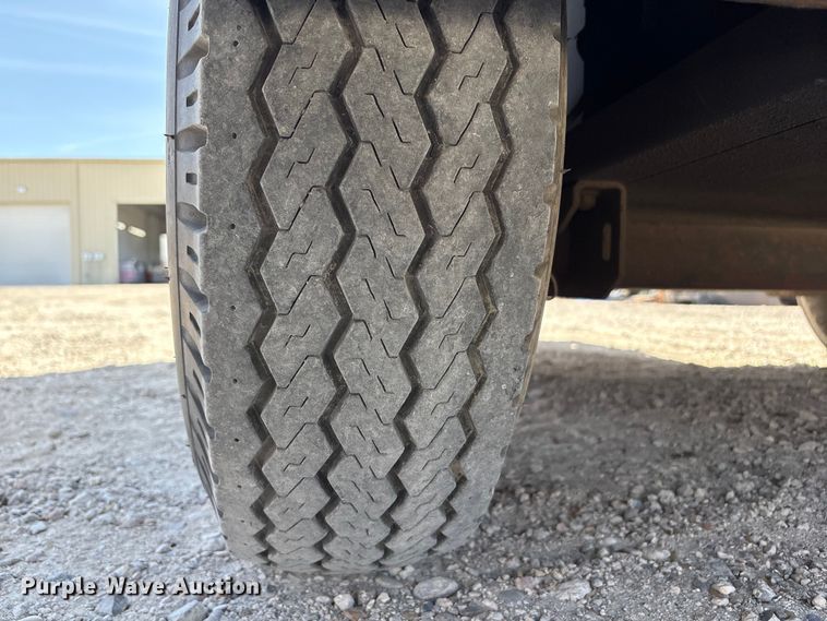 image for item EA7220 2011 Doosan G185 generator