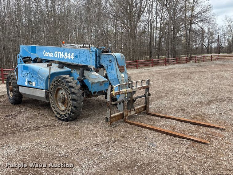 image for item EA7949 2014 Genie GTH844 telehandler