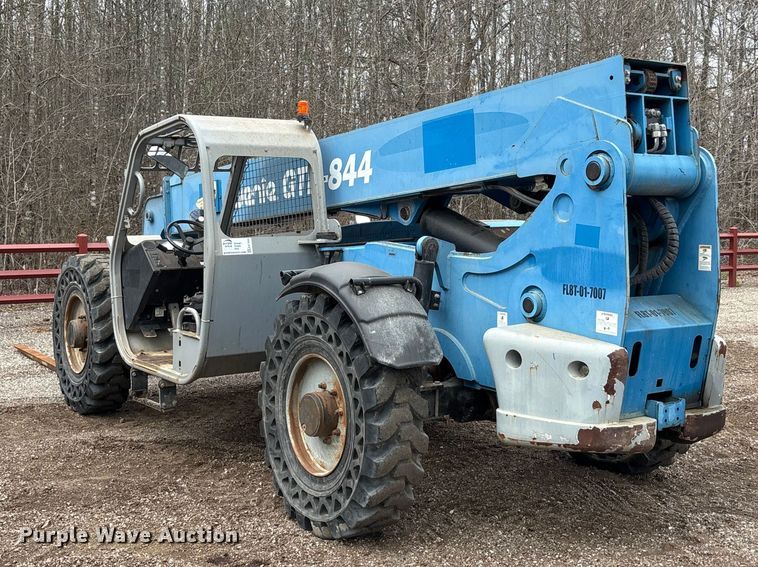image for item EA7949 2014 Genie GTH844 telehandler