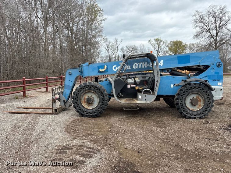 image for item EA7949 2014 Genie GTH844 telehandler