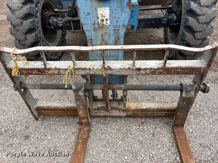 image for item EA7949 2014 Genie GTH844 telehandler