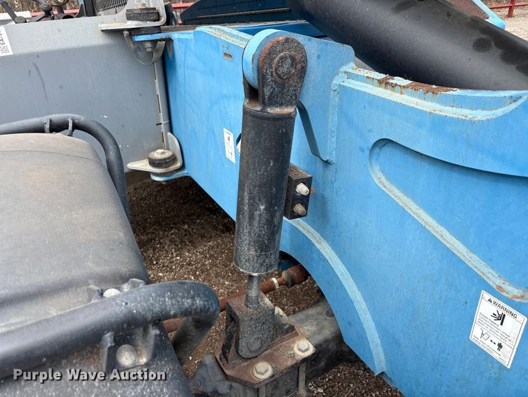 image for item EA7949 2014 Genie GTH844 telehandler