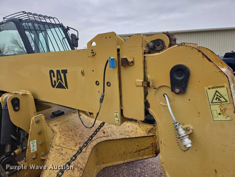 image for item EB1262 2004 Caterpillar TH460B telehandler