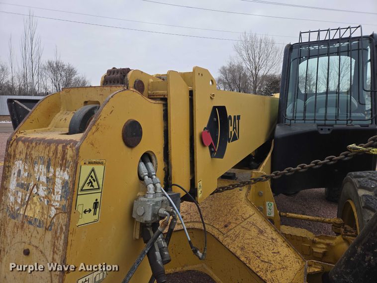 image for item EB1262 2004 Caterpillar TH460B telehandler