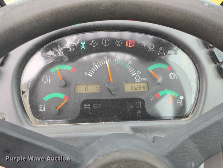 image for item EB1262 2004 Caterpillar TH460B telehandler