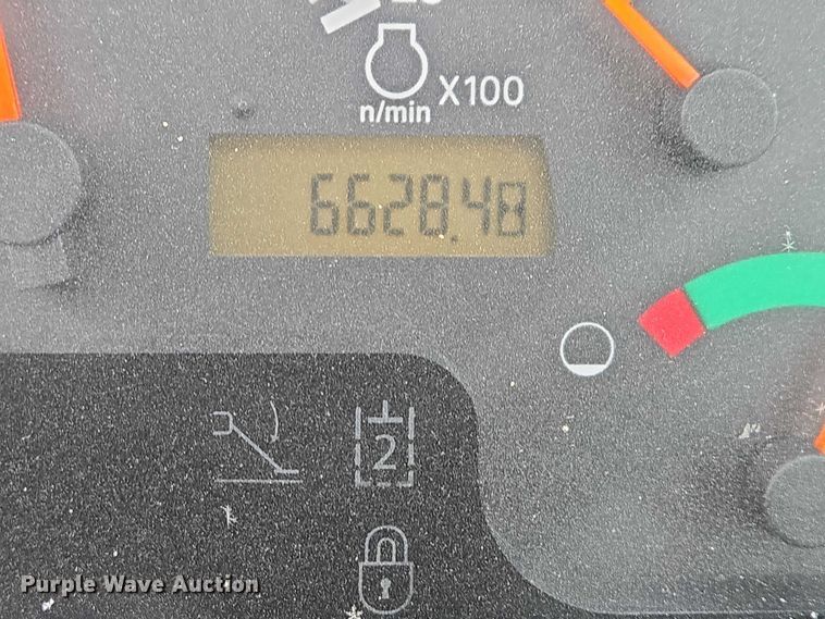 image for item EB1262 2004 Caterpillar TH460B telehandler