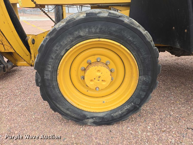 image for item EB1262 2004 Caterpillar TH460B telehandler
