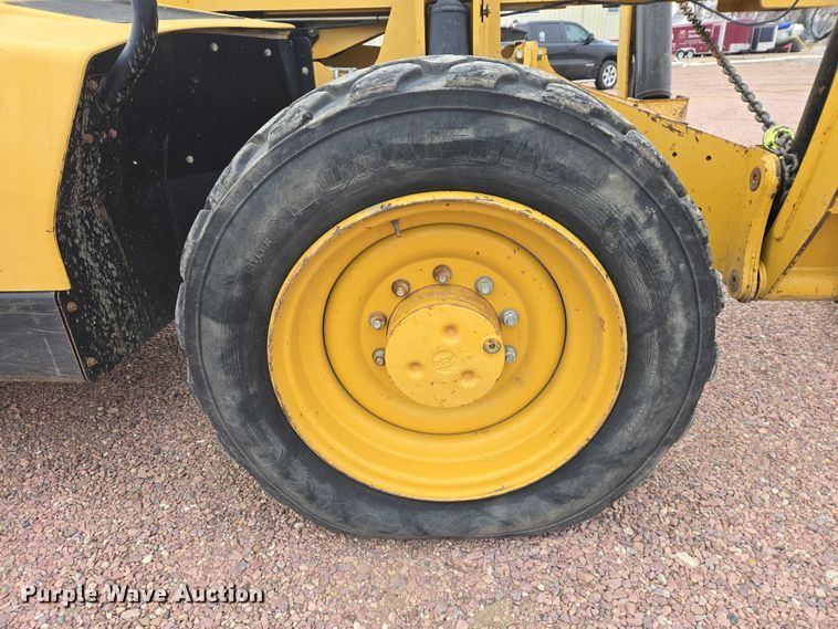 image for item EB1262 2004 Caterpillar TH460B telehandler