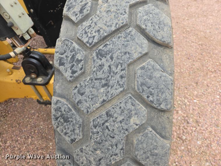 image for item EB1262 2004 Caterpillar TH460B telehandler