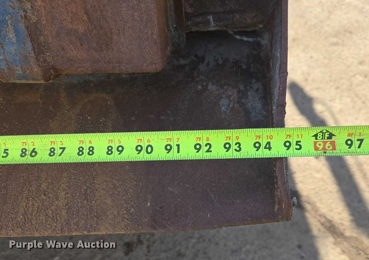 image for item EB1304 1995 Mack CH613 dump truck