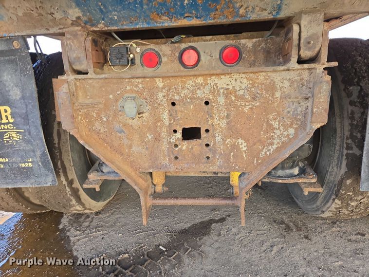 image for item EB1304 1995 Mack CH613 dump truck