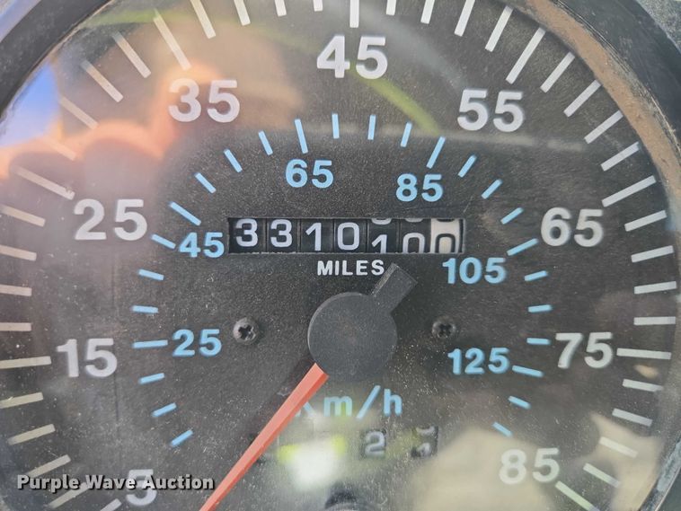 image for item EB1304 1995 Mack CH613 dump truck