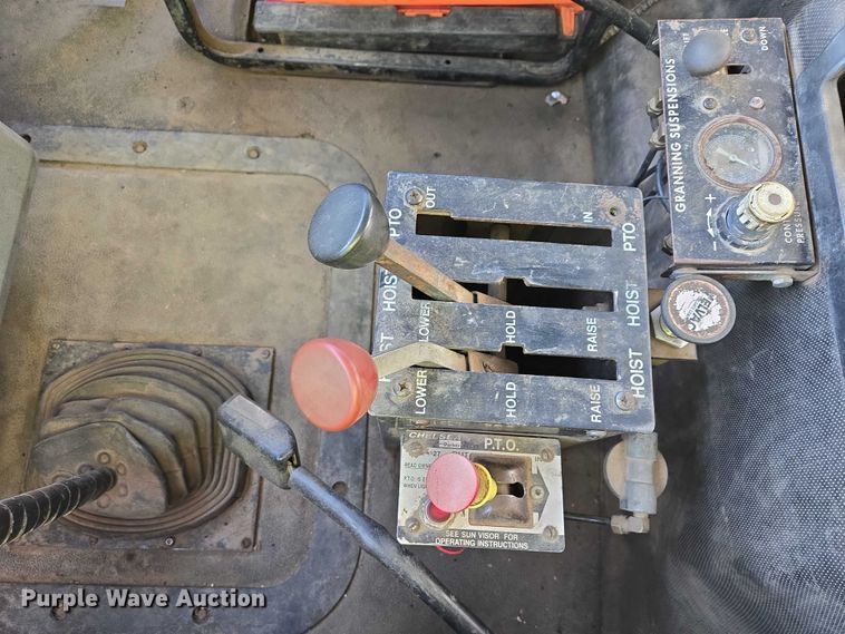 image for item EB1304 1995 Mack CH613 dump truck