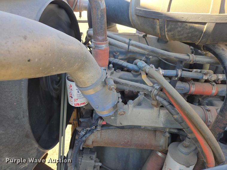 image for item EB1304 1995 Mack CH613 dump truck