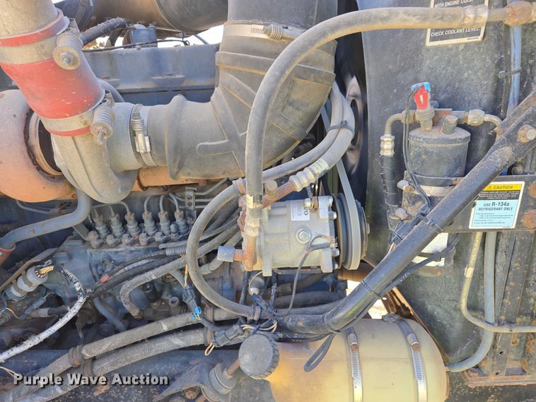 image for item EB1304 1995 Mack CH613 dump truck